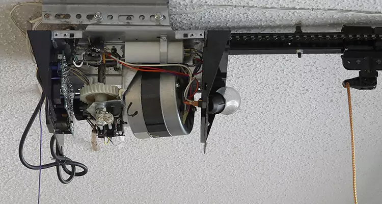 Garage Door Motor Replacement in Fort Pierce, FL